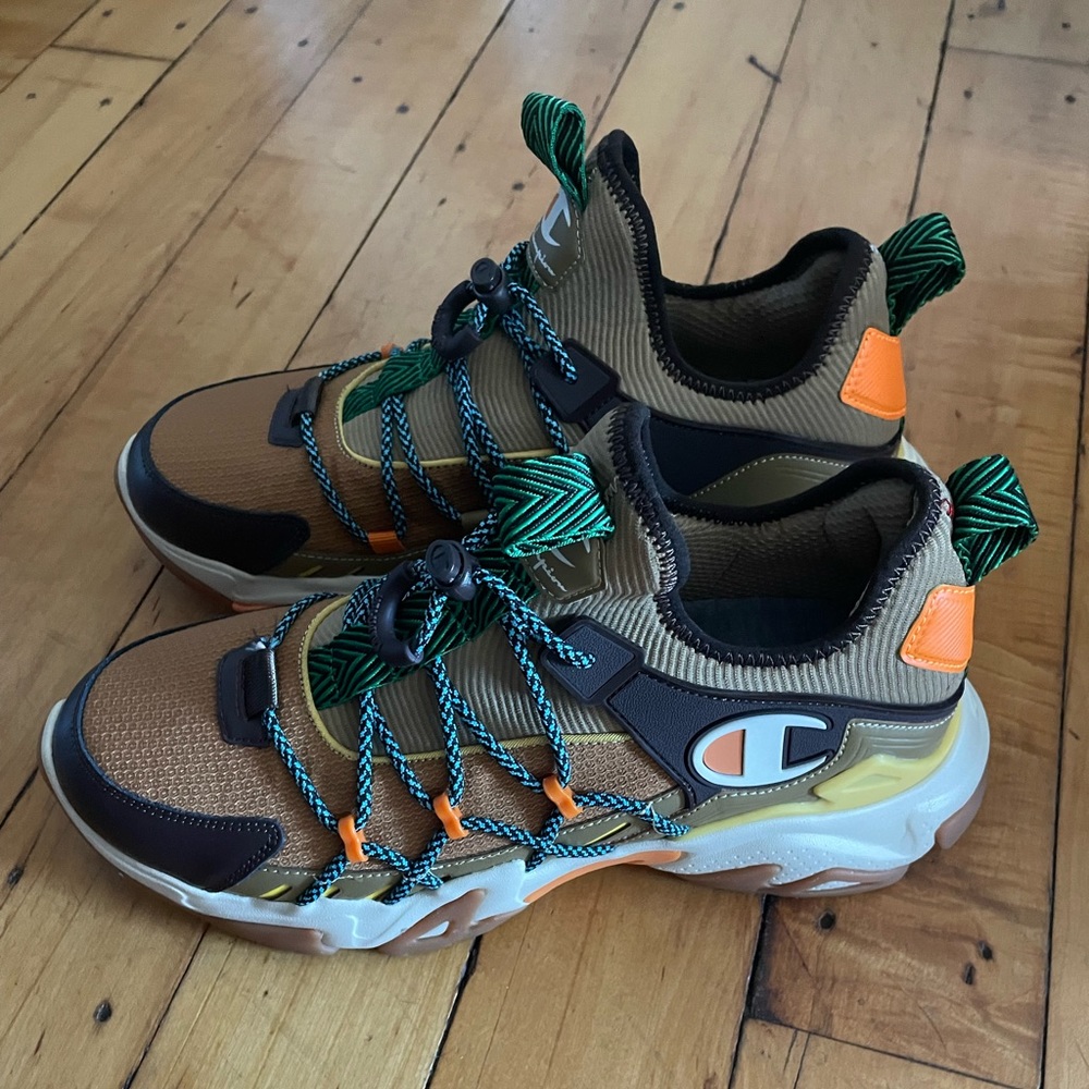 Champion Sneakers